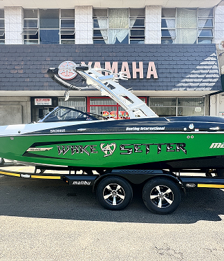 Malibu 22MXZ Wakesetter - Surfgate and Wakeboard Boat